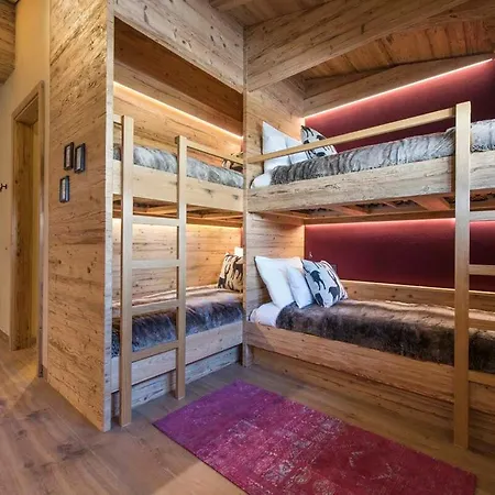 Vila Contact Us At What App - 0041-798-079-427 To Book!! - Alpine Luxury With Ski-in Access - Stunning Mountain Views *
