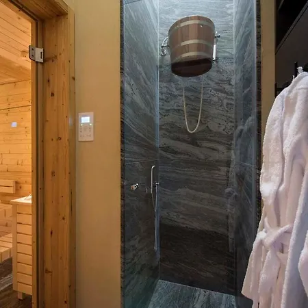 Contact Us At What App - 0041-798-079-427 To Book!! - Alpine Luxury With Ski-in Access - Stunning Mountain Views Sankt Anton am Arlberg