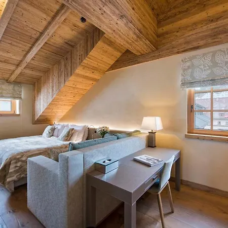 Contact Us At What App - 0041-798-079-427 To Book!! - Alpine Luxury With Ski-in Access - Stunning Mountain Views ヴィラ *