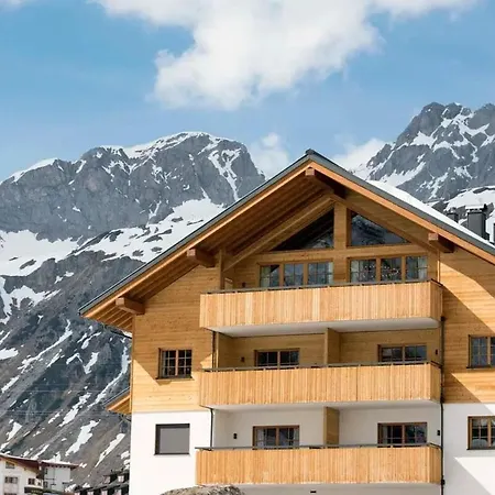 ヴィラ Contact Us At What App - 0041-798-079-427 To Book!! - Alpine Luxury With Ski-in Access - Stunning Mountain Views