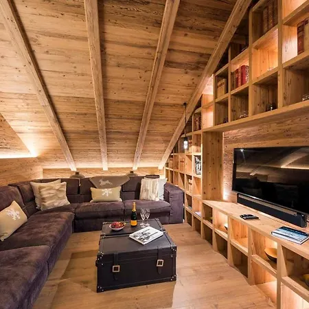 ヴィラ Contact Us At What App - 0041-798-079-427 To Book!! - Alpine Luxury With Ski-in Access - Stunning Mountain Views *